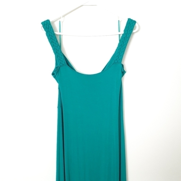 Super Soft Maxi Dress With Braided Detail - Picture 8 of 9